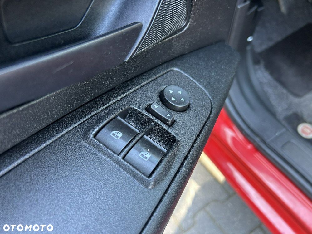 Fiat Punto 1.4 Young - 16