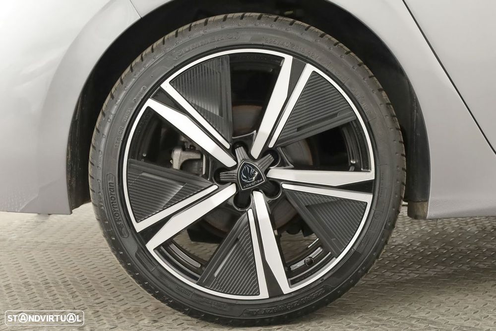 Peugeot 308 1.2 PureTech GT EAT8 - 5
