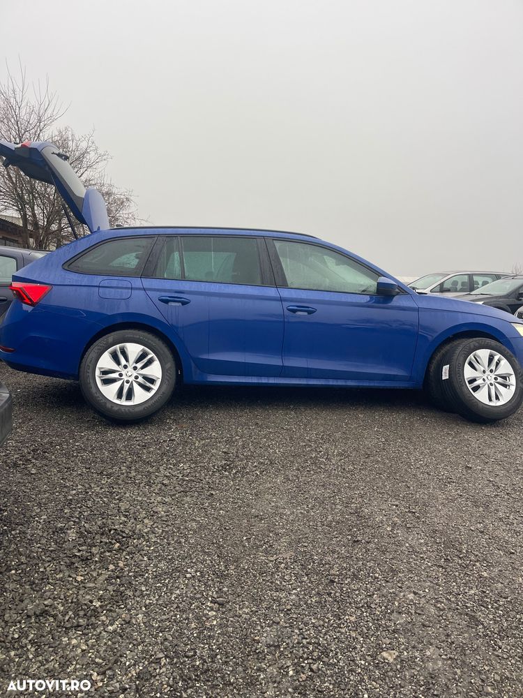 Skoda Octavia 2.0 TDI DSG Premium Edition - 1