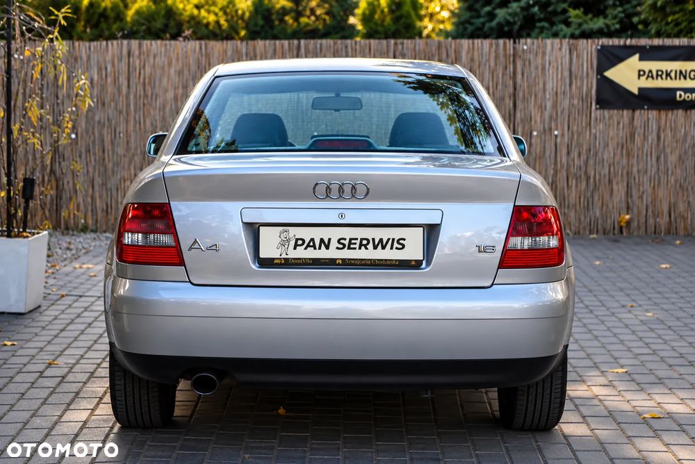 Audi A4 Limousine 1.6 - 6