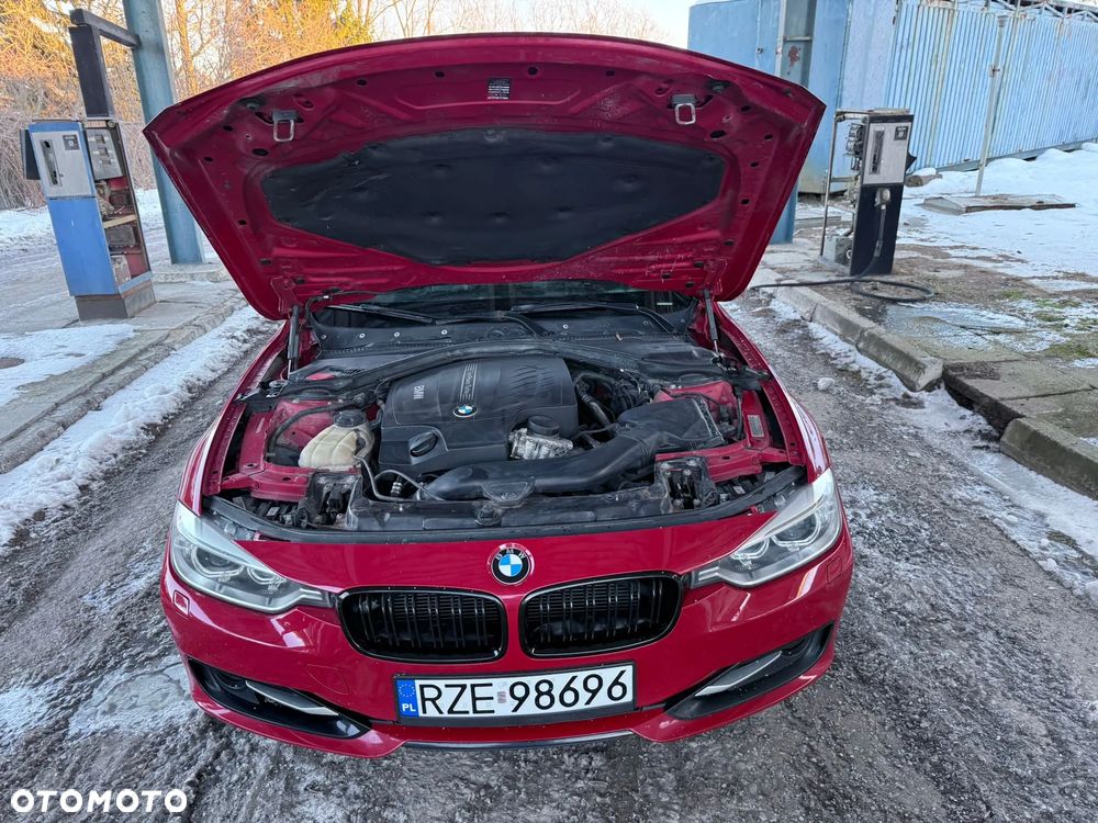BMW Seria 3 335i Sport Line - 19