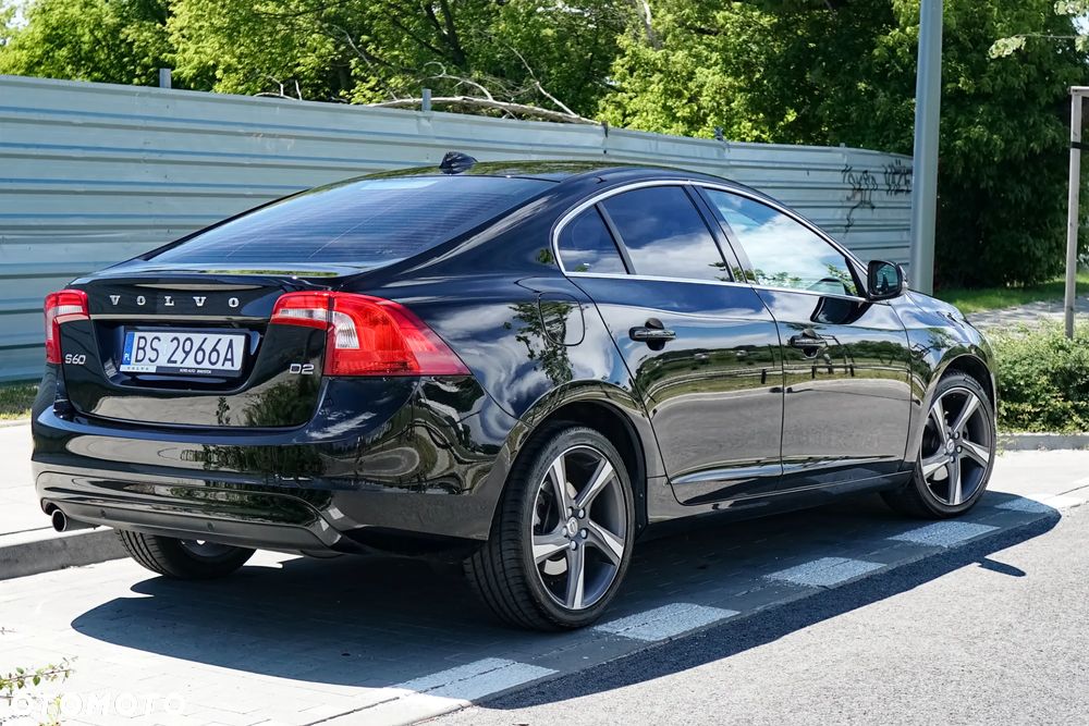 Volvo S60 D2 Drive-E Momentum - 5