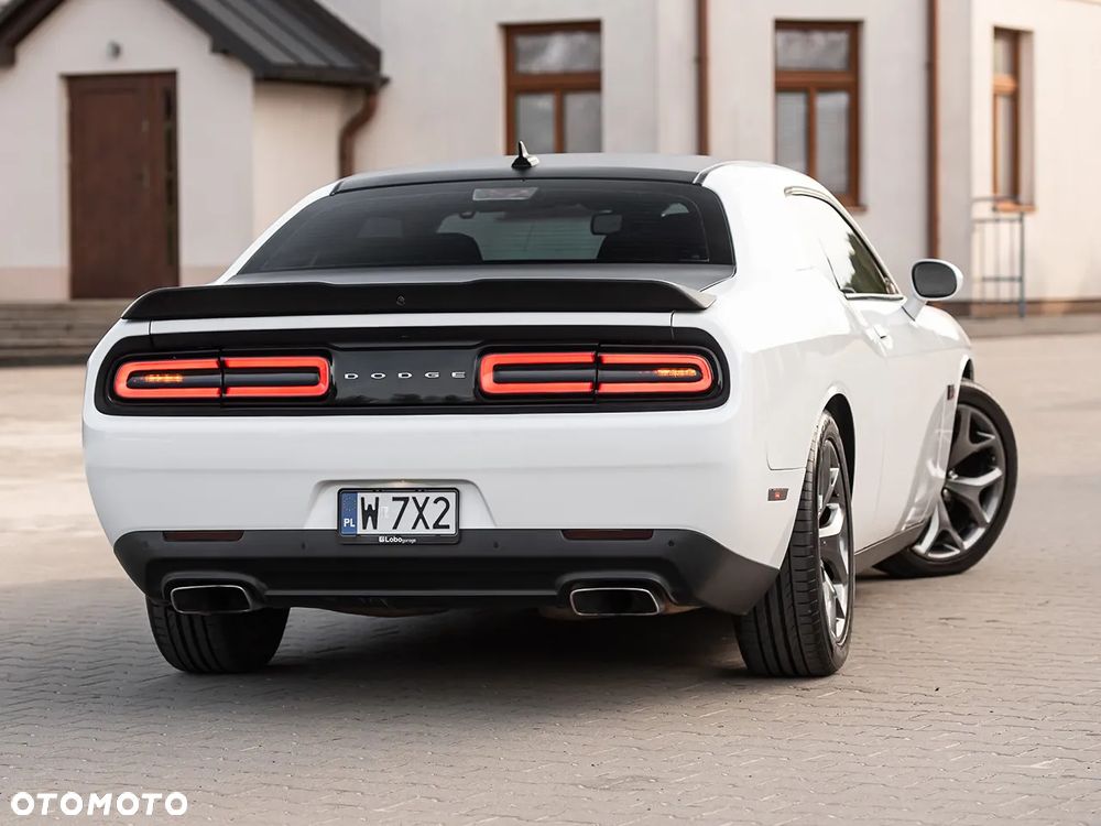 Dodge Challenger 5.7 R/T - 11