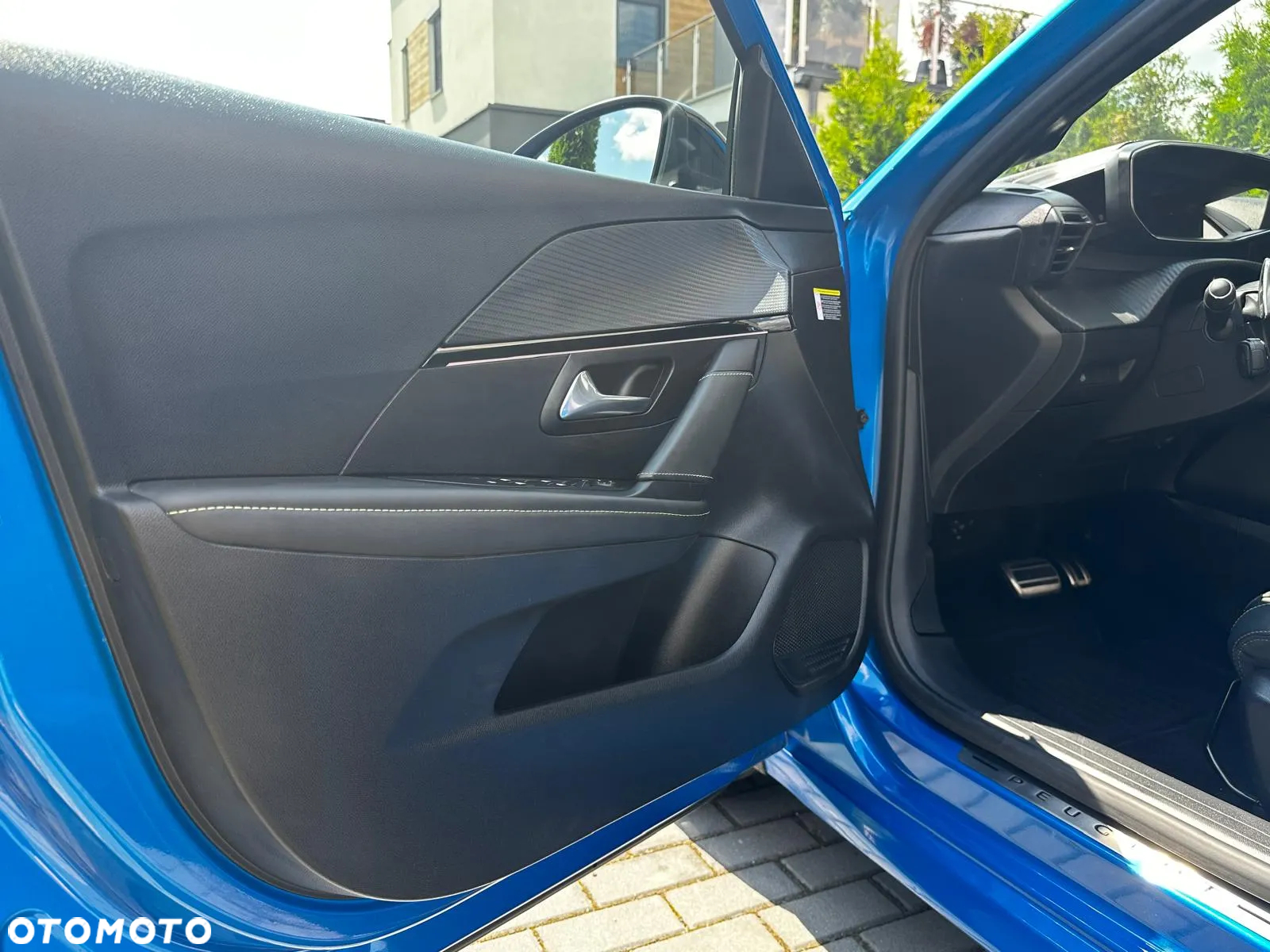 Peugeot 208 PureTech 100 EAT8 GT - 19