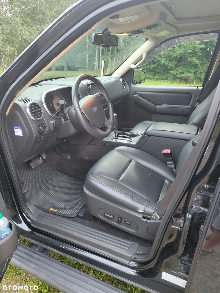 Ford Explorer 4.0 4WD - 9