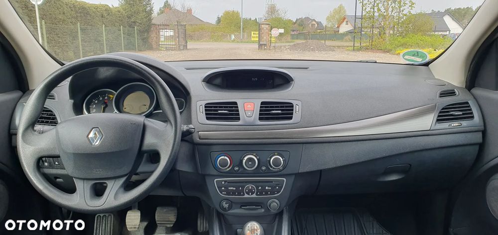 Renault Megane 1.6 16V 110 Expression - 12