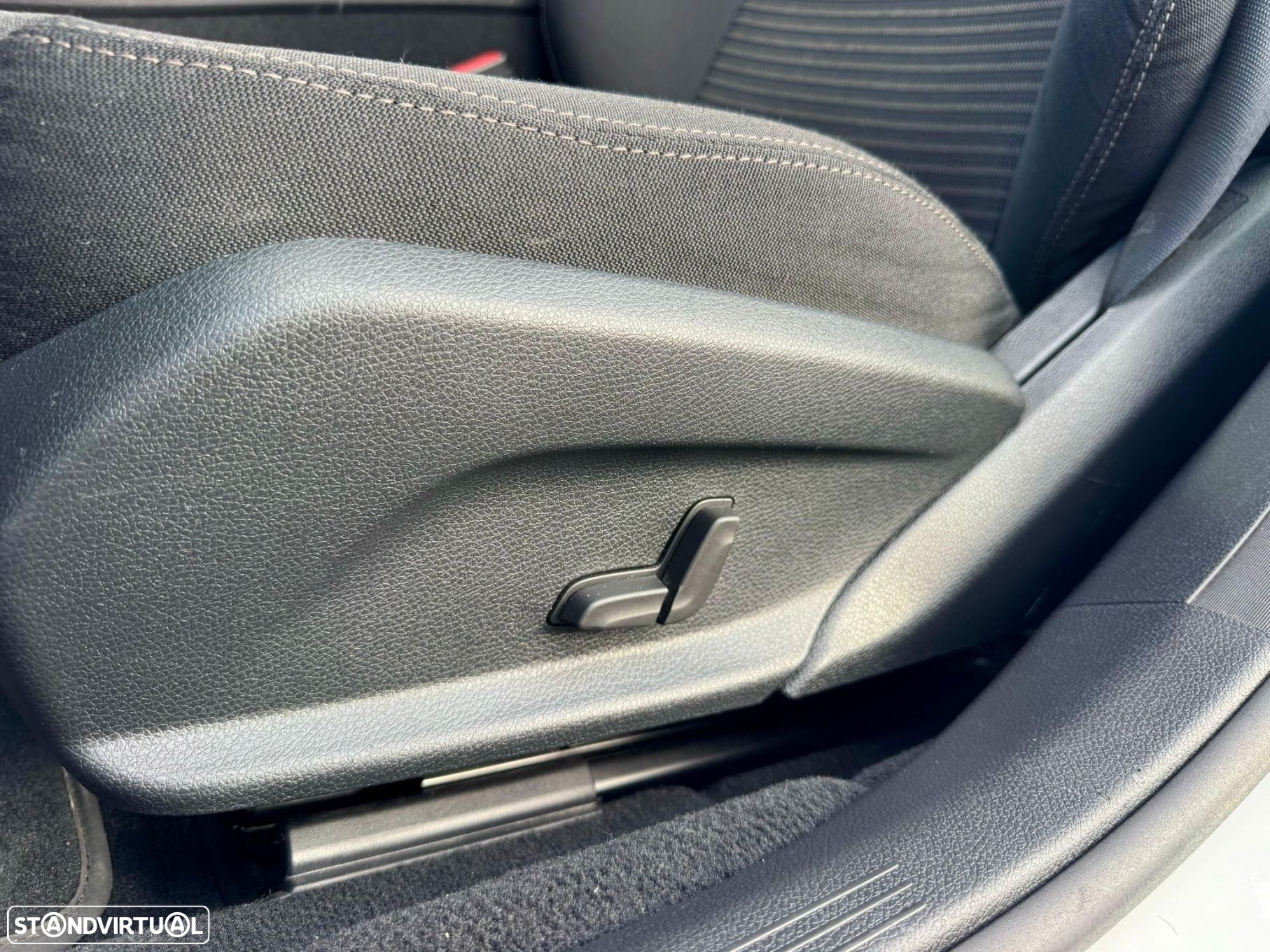 Mercedes-Benz E 300 de Avantgarde - 29