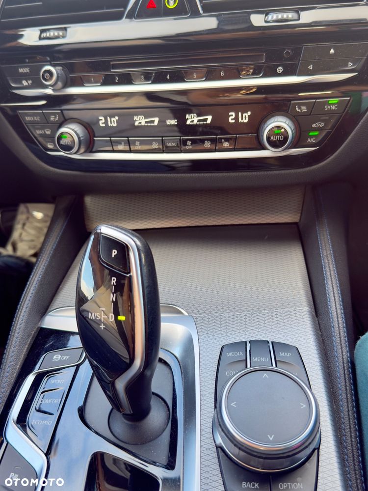 BMW Seria 5 520d - 7