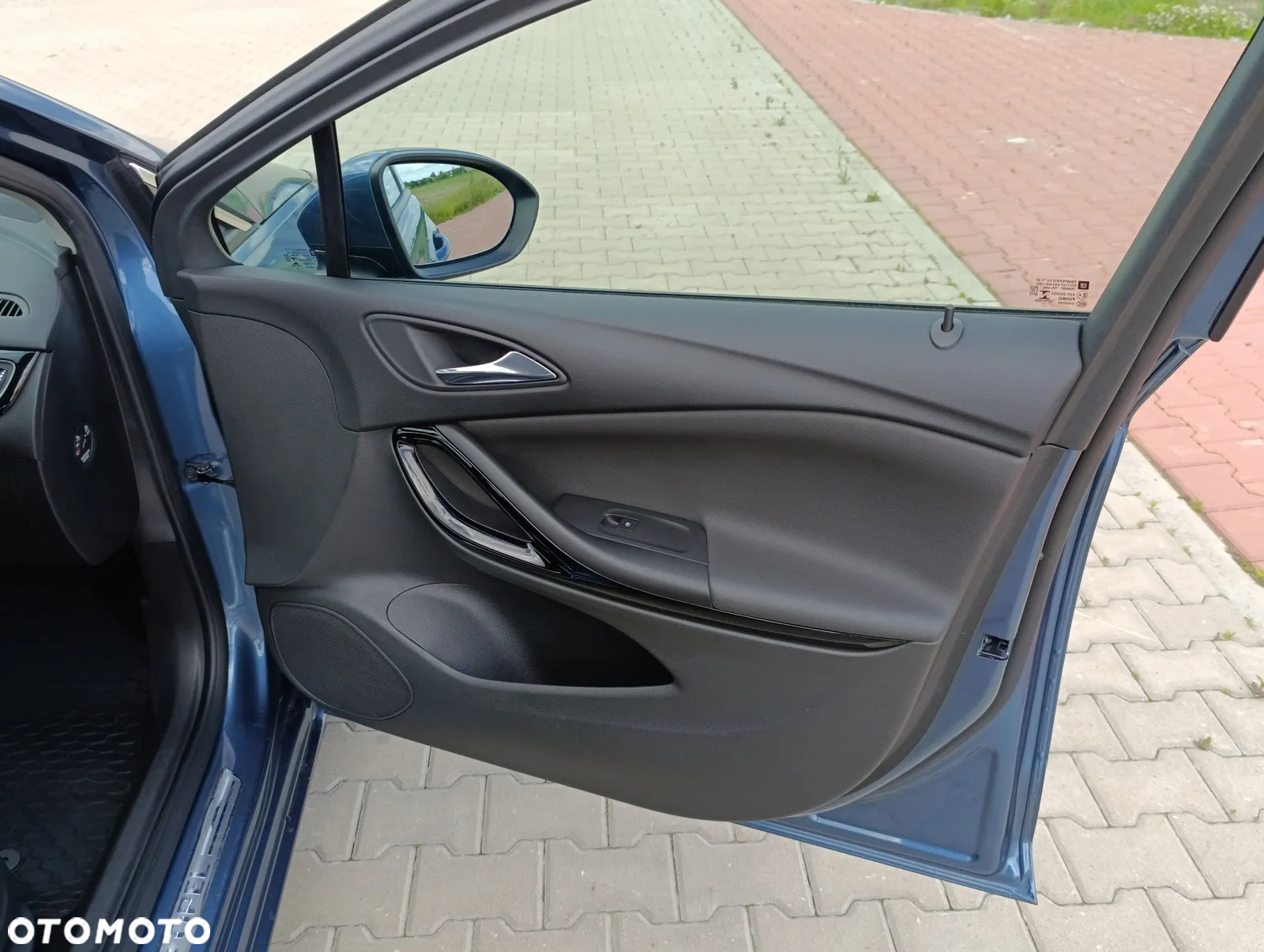Opel Astra V 1.6 CDTI Dynamic - 27