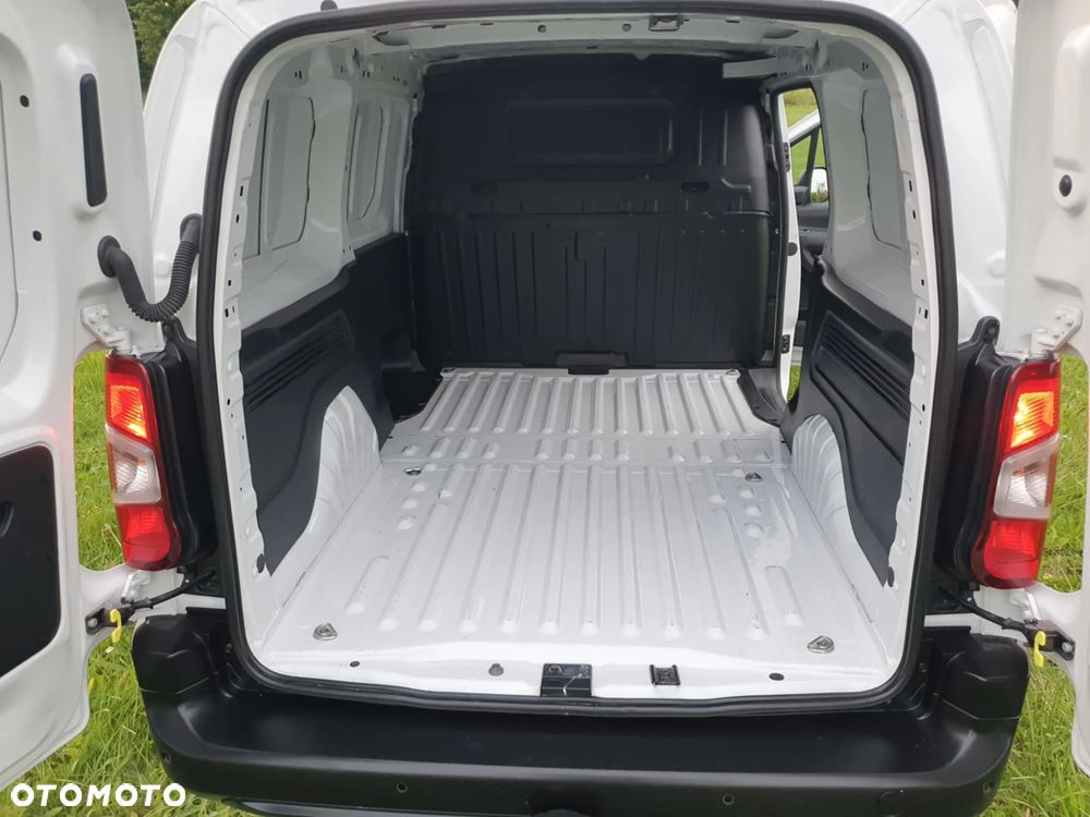 Toyota Proace City - 26