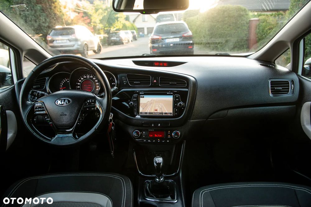 Kia Ceed 1.4 CVVT Attract plus - 31