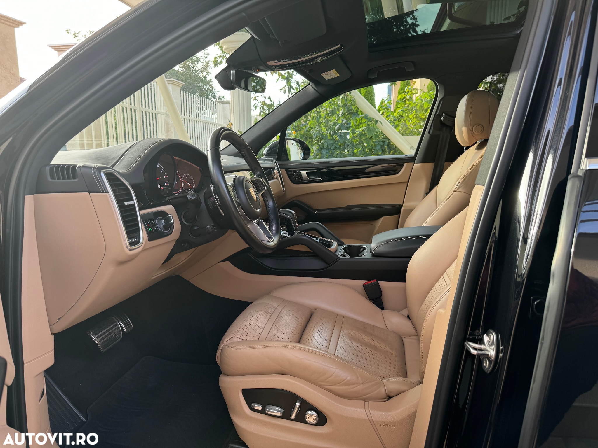 Porsche Cayenne - 15