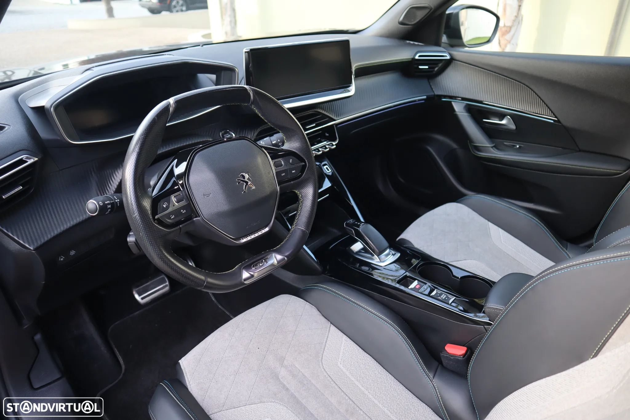 Peugeot e-2008 50 kWh GT Pack - 19