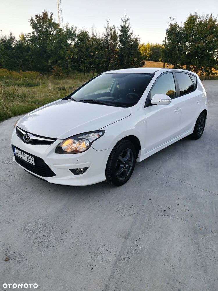Hyundai I30 2011 photo 3