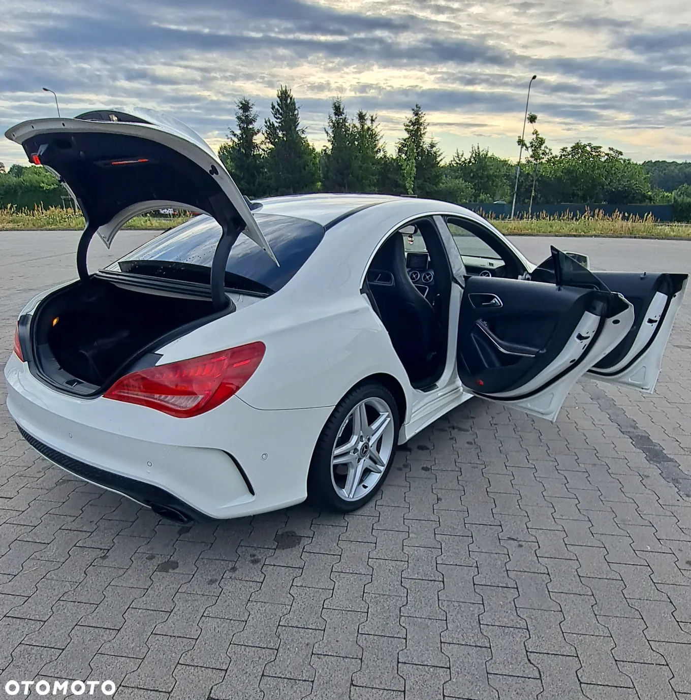 Mercedes-Benz CLA - 15