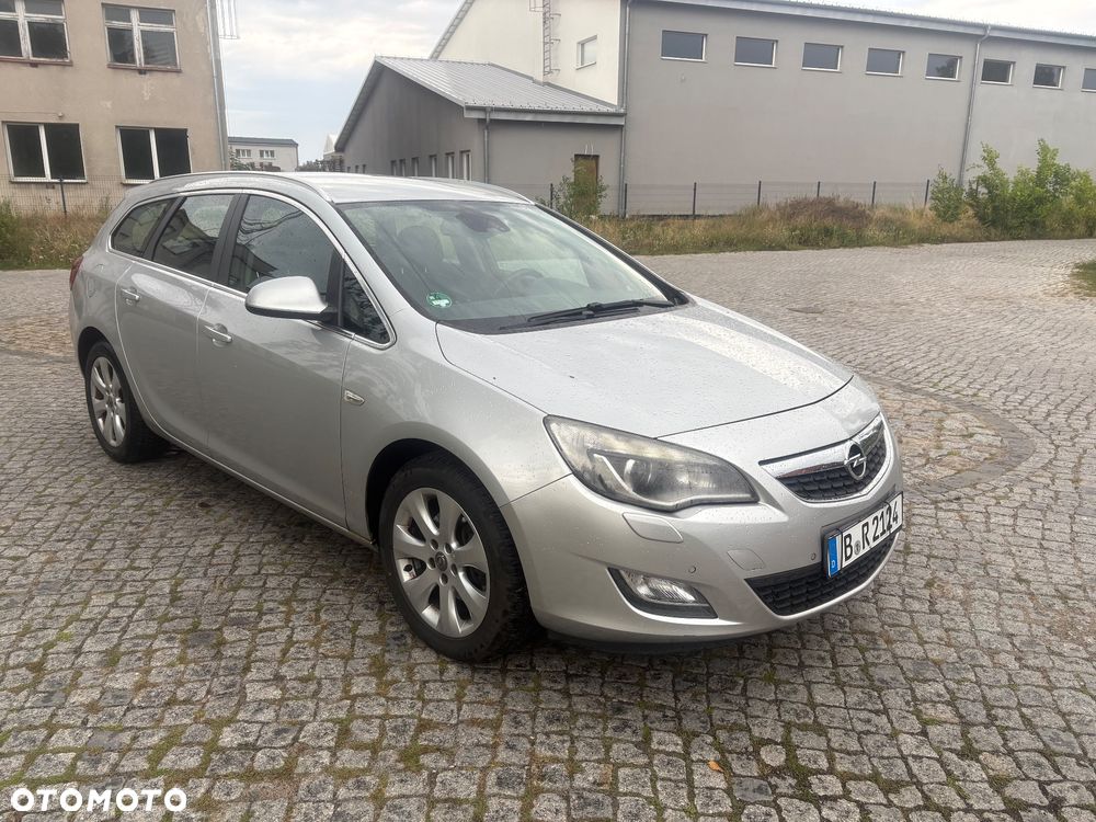 Opel Astra 1.7 CDTI Cosmo - 9
