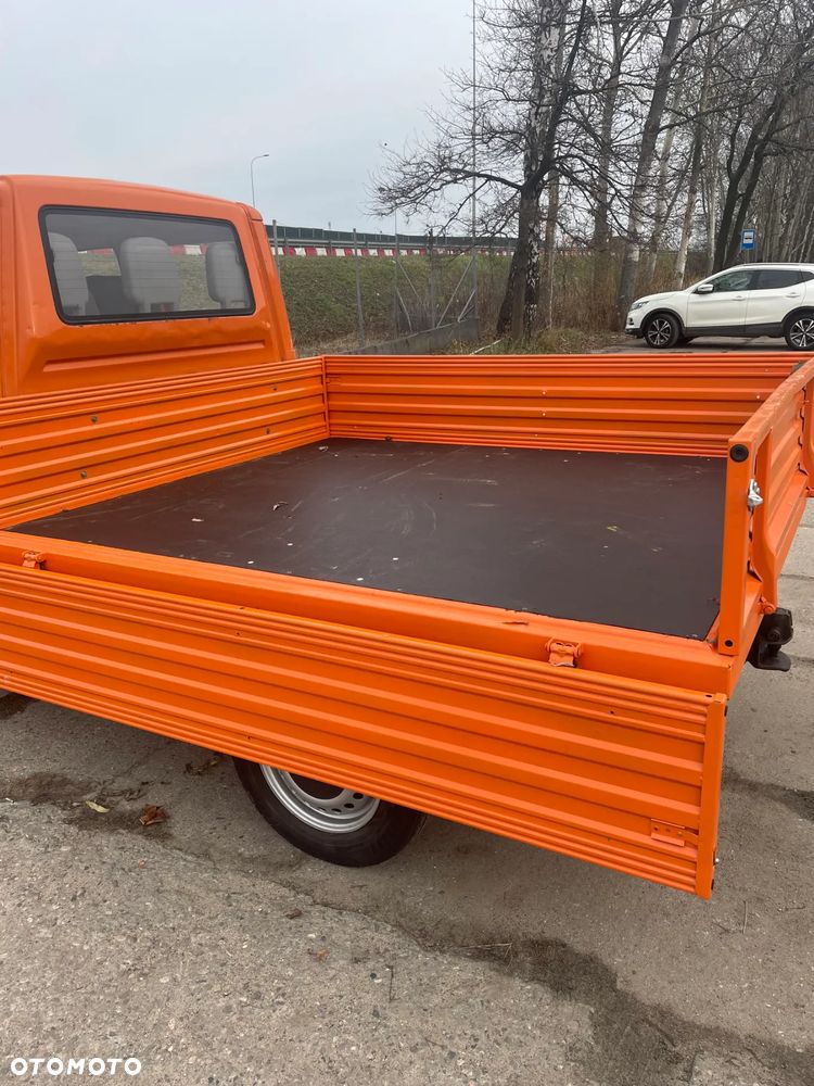 Volkswagen Transporter - 9