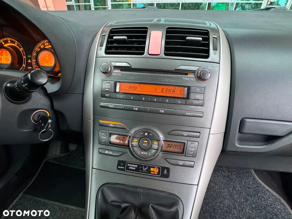Toyota Auris 1.6 VVT-i Sol - 5