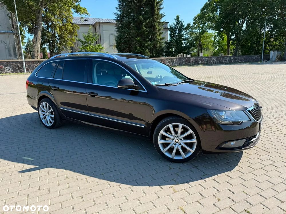 Skoda Superb 2.0 TDI Green tec 4x4 DSG Elegance - 8