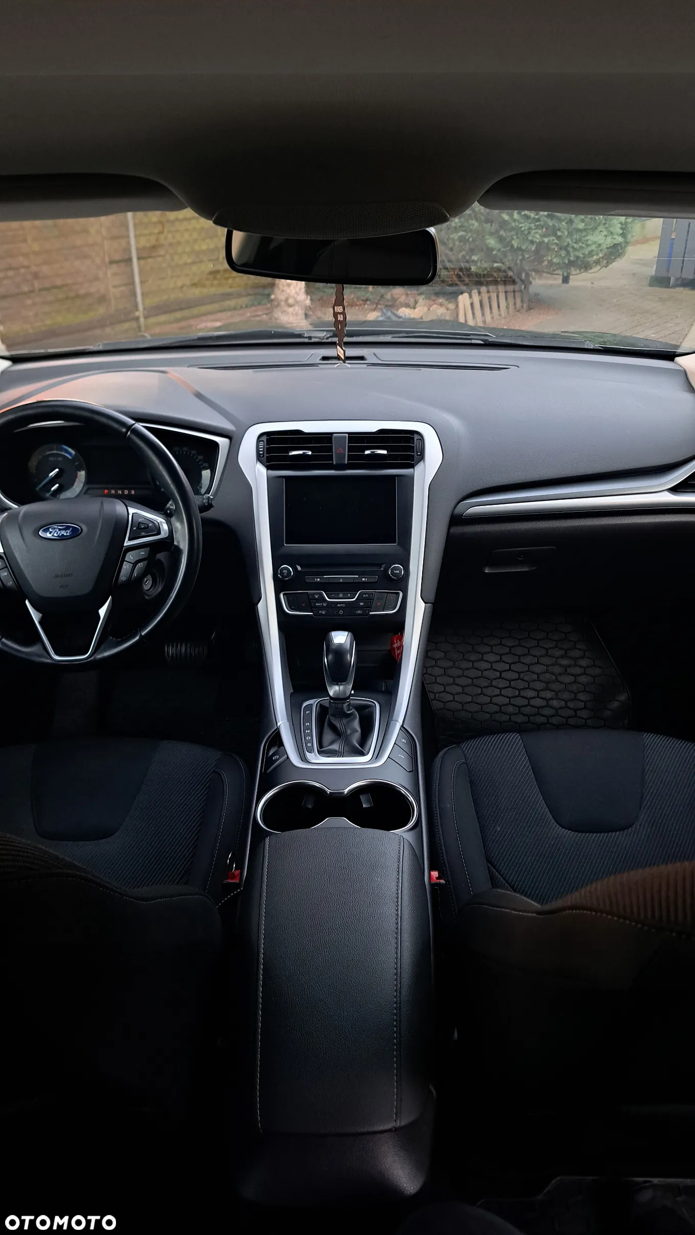 Ford Mondeo - 10