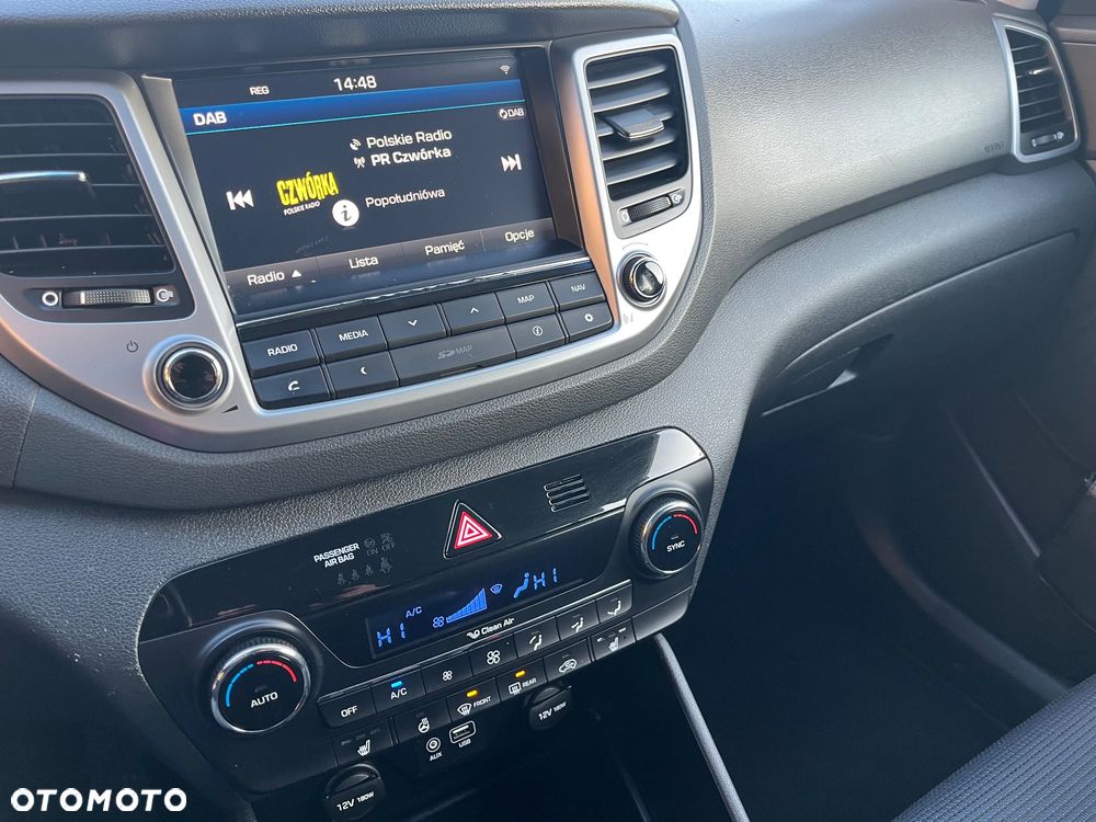Hyundai Tucson blue 1.7 CRDi 2WD Intro Edition - 35