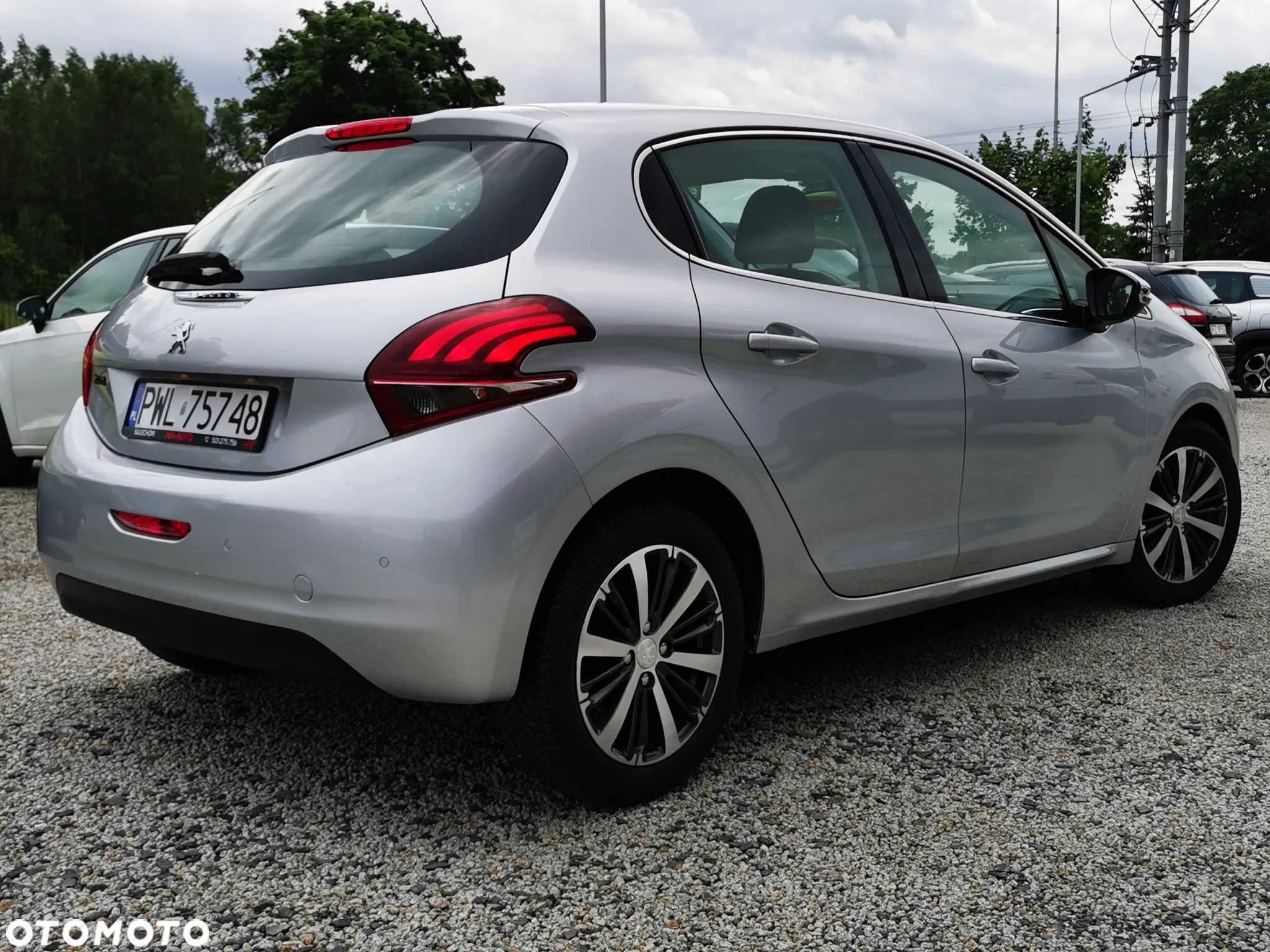 Peugeot 208 1.2 PureTech Allure - 4