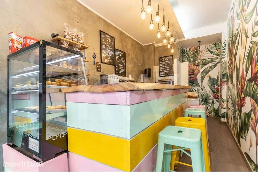 Loja em funcionamento Santo António Caparica - Grande imagem: 2/24