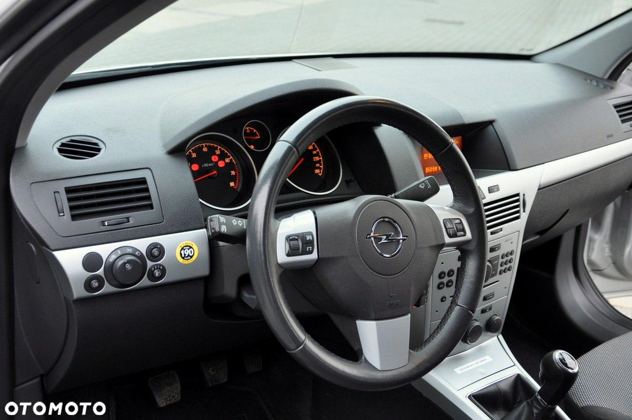 Opel Astra - 22
