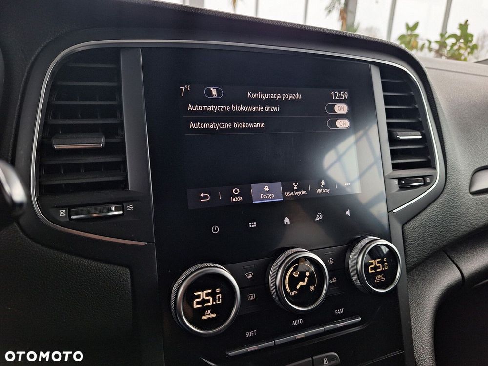 Renault Megane 1.5 Blue dCi Zen - 29