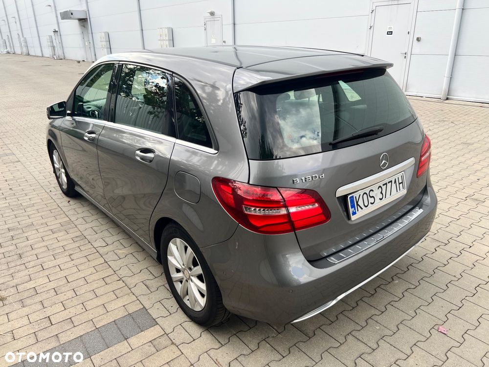 Mercedes-Benz Klasa B 180 d 7G-DCT Peak Edition - 3