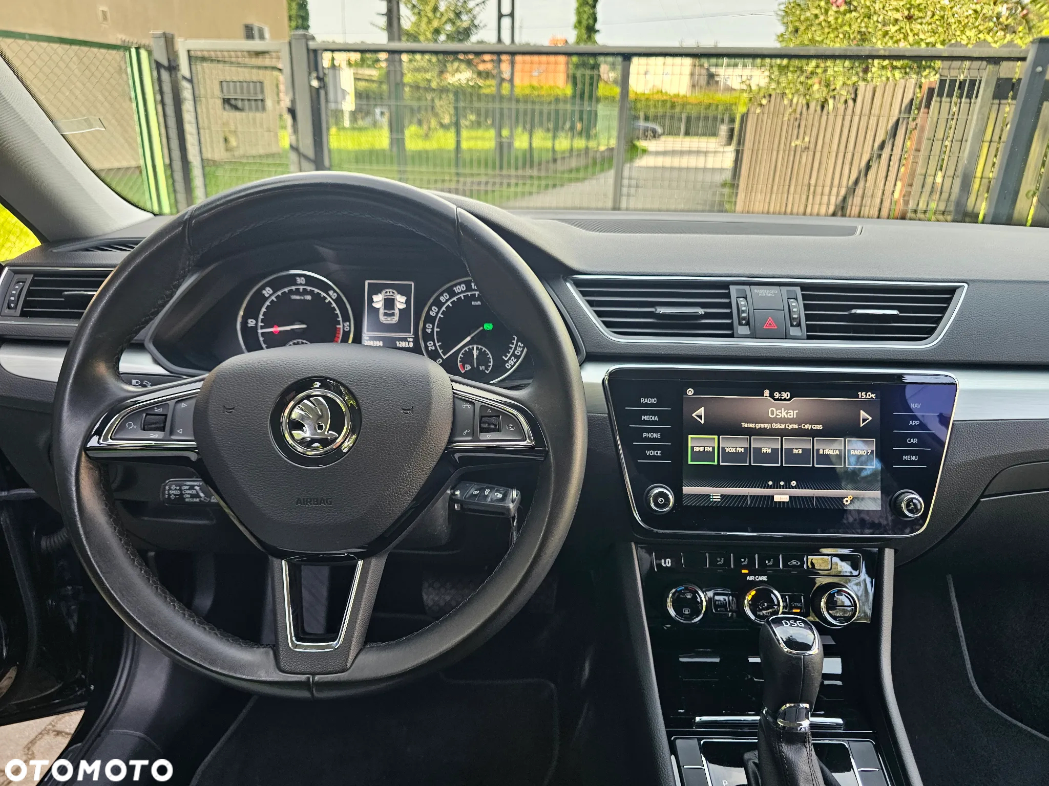 Skoda Superb 2.0 TDI DSG Premium Edition - 14