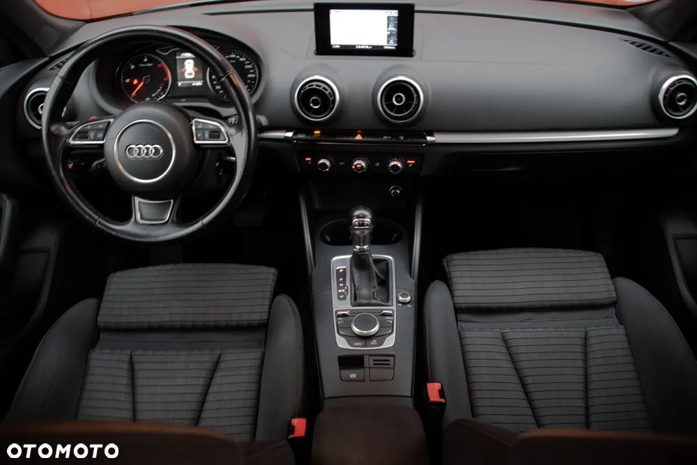 Audi A3 Sportback 1.6 TDI (clean diesel) S tronic S line Sportpaket - 16