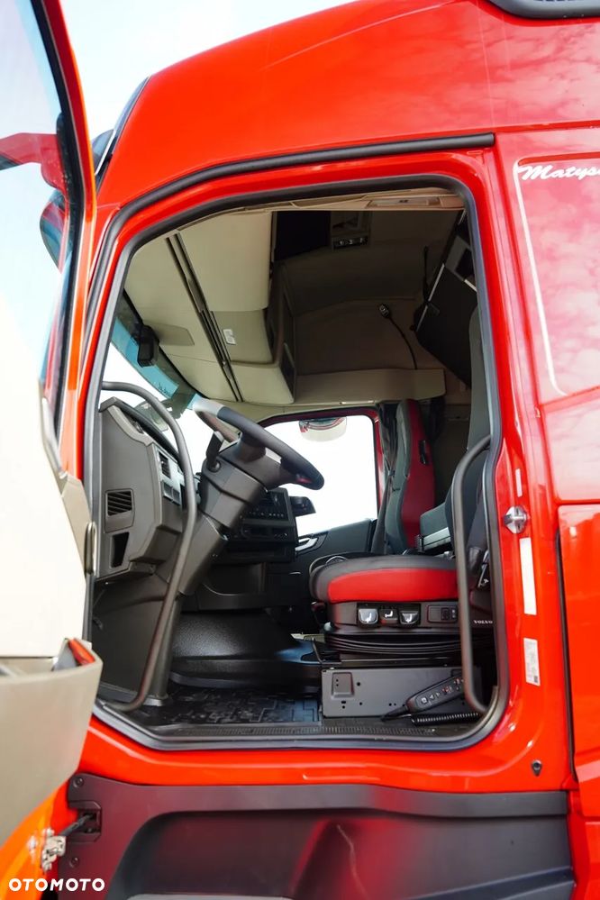 Volvo FH 460 / FIRANKA / I-SAVE / KLIMA POSTOJOWA / OŚ PODNOSZONA / SKRĘTNA / PLANDEKA ZBROJONA - 23