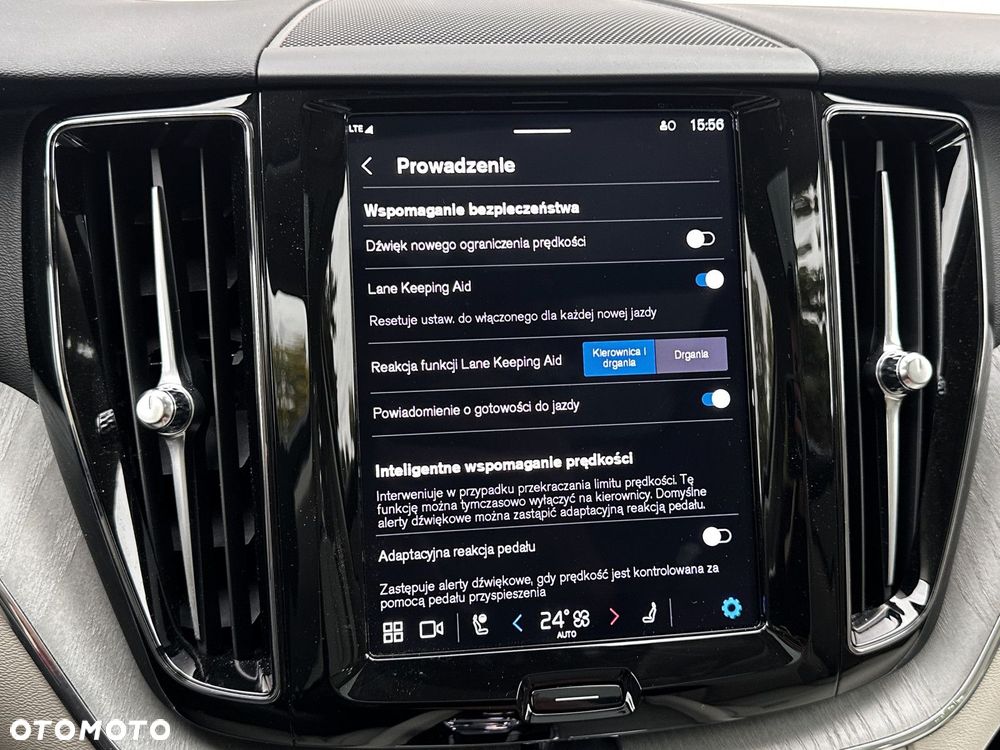 Volvo XC 60 - 32