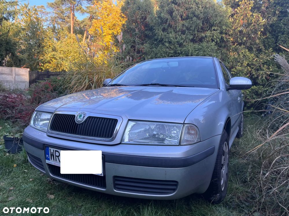 Skoda Octavia 1.6 Tour - 1