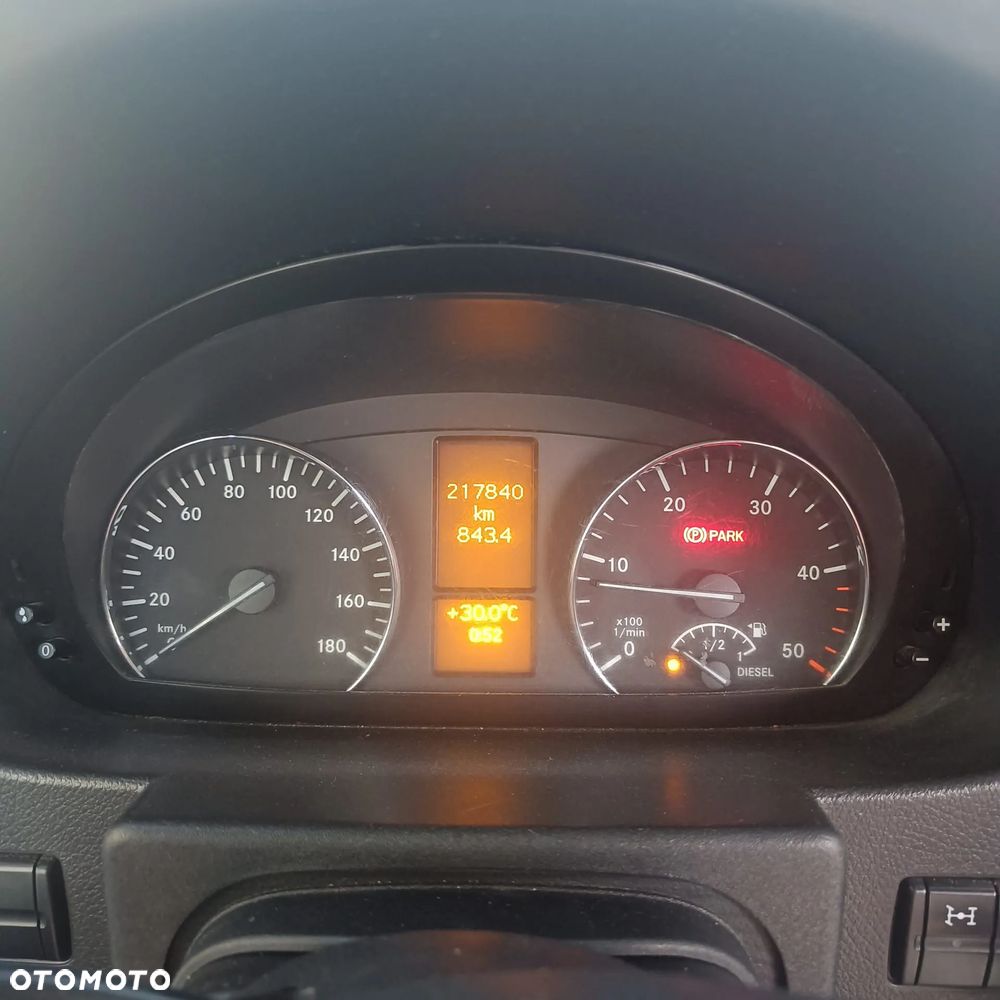 Mercedes-Benz Sprinter - 7