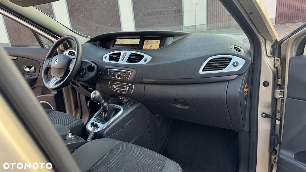 Renault Scenic 1.6 16V 110 Xmod Paris - 20