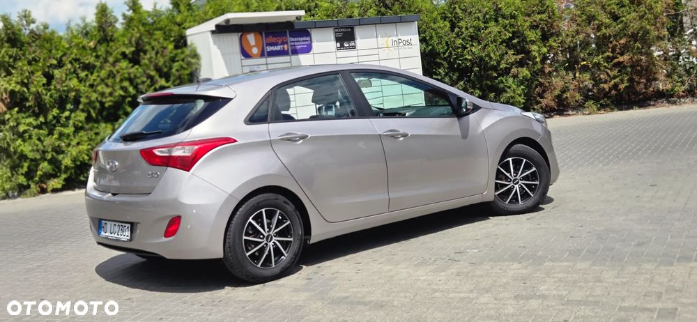Hyundai i30 1.6 CRDi Premium - 13
