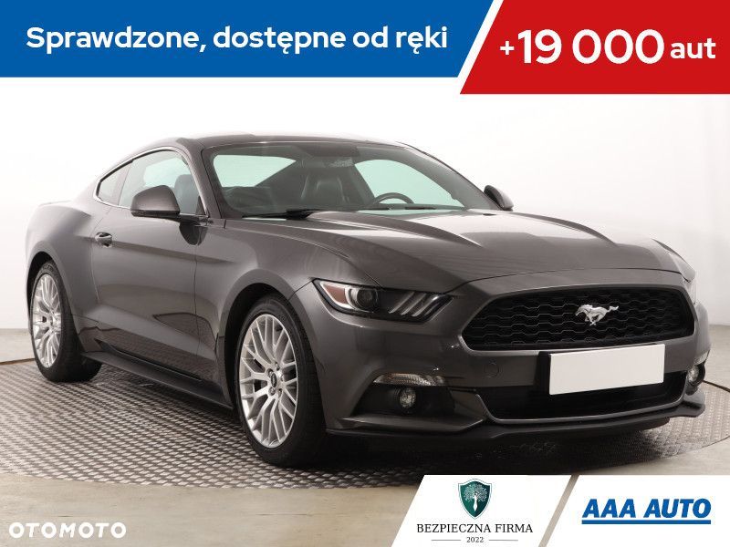 Ford Mustang - 2