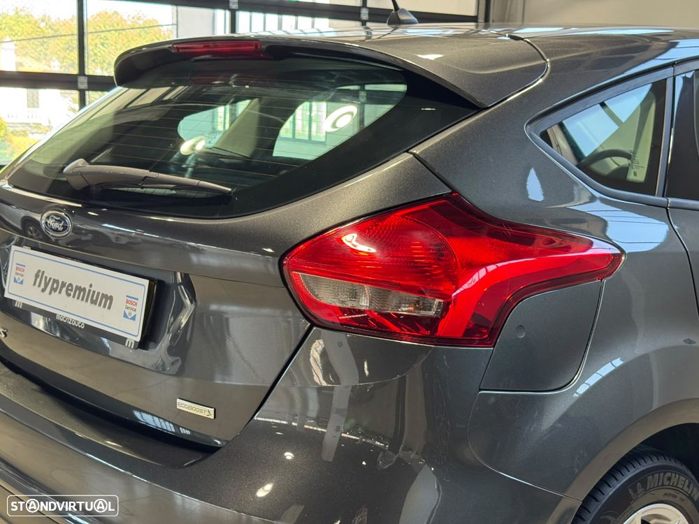 Ford Focus 1.0 EcoBoost Business - 9