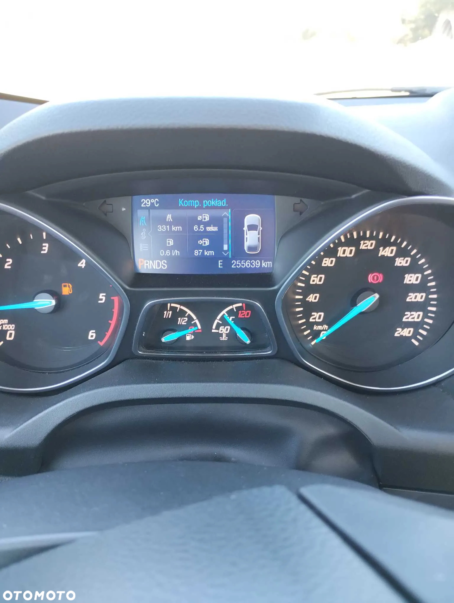 Ford Kuga 2.0 TDCi 4x4 Titanium - 10