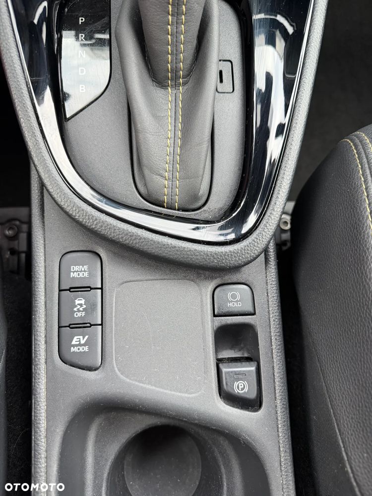 Toyota Yaris Cross Hybrid 1.5 Adventure - 18