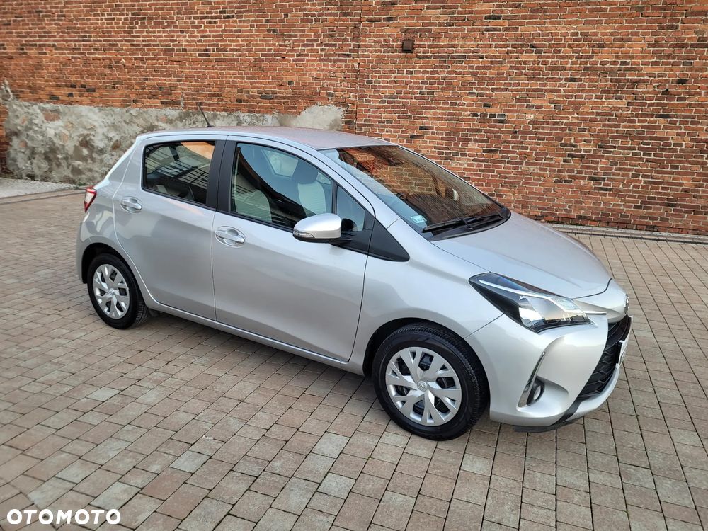 Toyota Yaris 1.5 Premium - 7