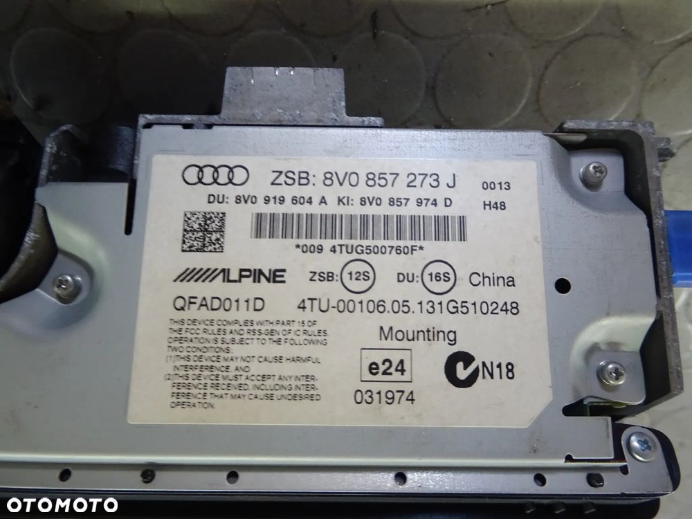 8V0857273J ekran monitor LCD MMI Audi A3 8V czesci - 2