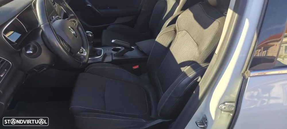 Renault Mégane Sport Tourer 1.5 dCi Zen ECO - 21