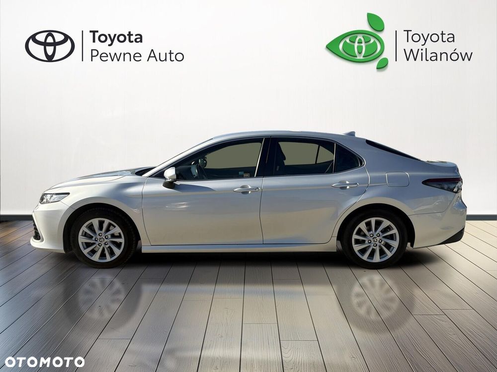 Toyota Camry 2022 photo 2