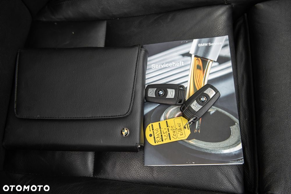 BMW Seria 3 325i xDrive M Sport Edition - 30