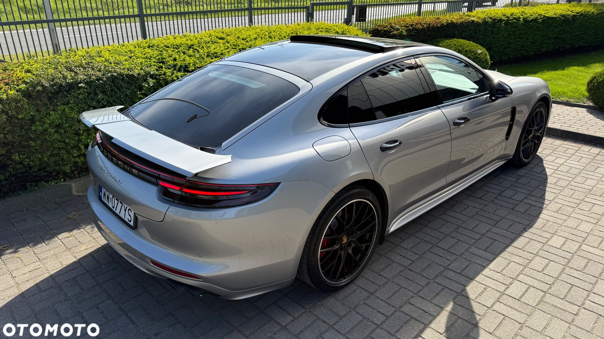 Porsche Panamera Turbo - 32