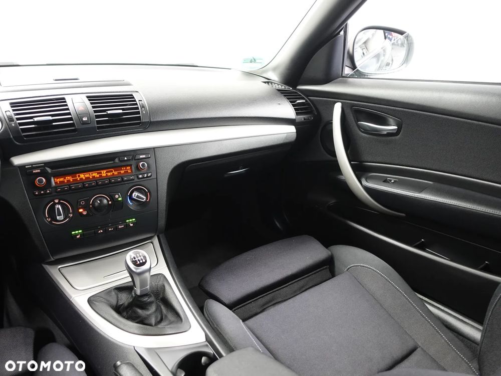 BMW Seria 1 - 29
