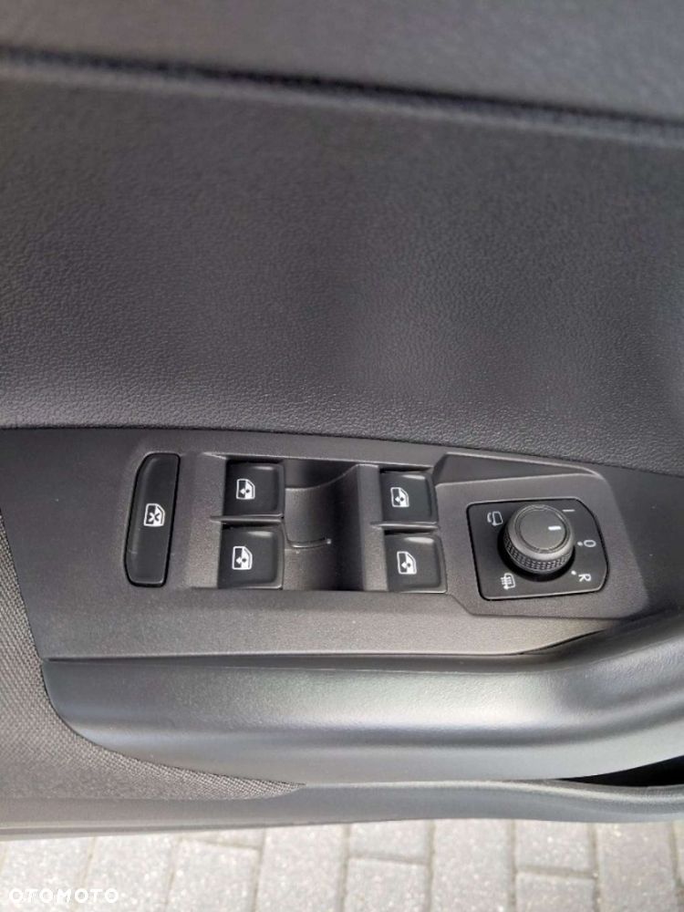 Volkswagen Taigo - 11